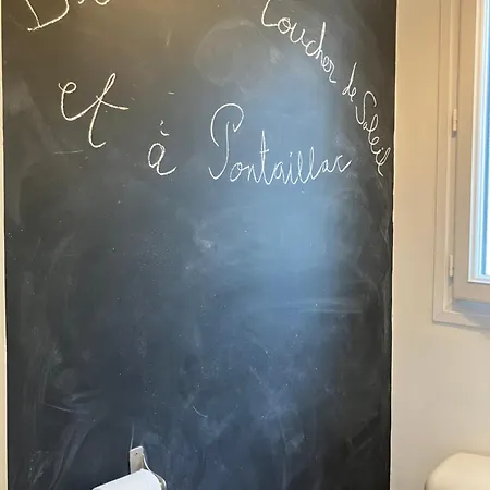 Devant La Et La De Pontaillac, 4chambres 2 à 8 Personnes *