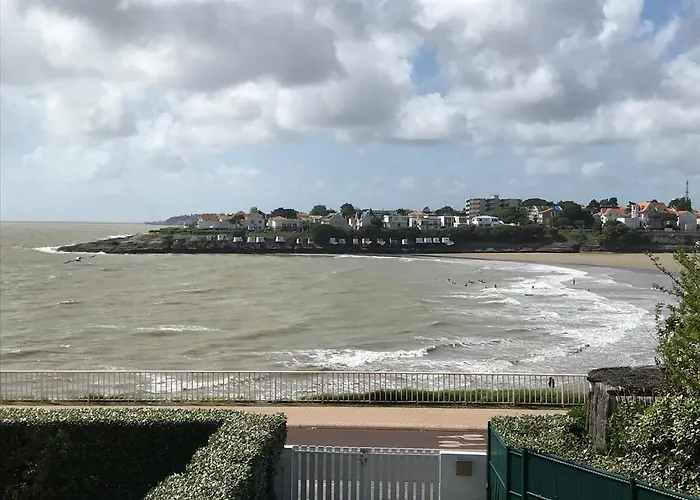 Villa Devant La Et La De Pontaillac, 4chambres 2 A 8 Personnes *