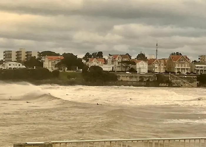Devant La Et La De Pontaillac, 4chambres 2 A 8 Personnes Villa