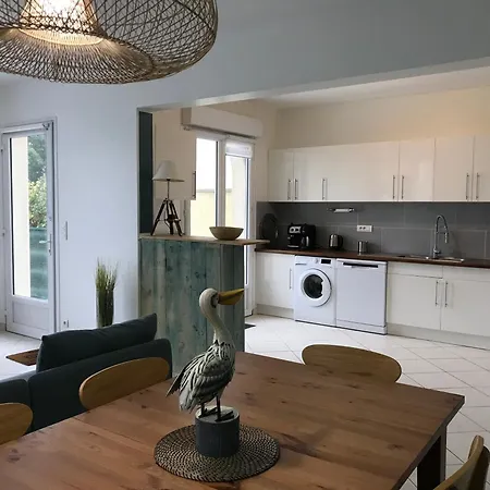 Villa Devant La Et La De Pontaillac, 4chambres 2 à 8 Personnes