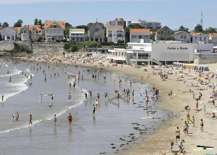 Devant La Et La De Pontaillac, 4chambres 2 à 8 Personnes Villa Royan