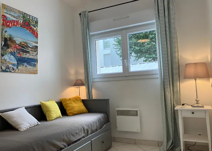 Devant La Et La De Pontaillac, 4chambres 2 à 8 Personnes *