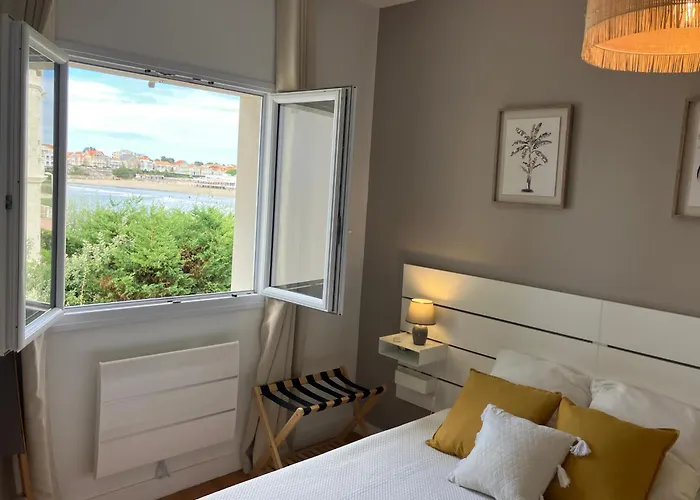 Villa Devant La Et La De Pontaillac, 4chambres 2 A 8 Personnes