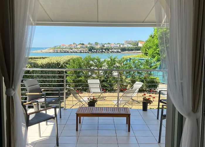 Villa Devant La Et La De Pontaillac, 4chambres 2 à 8 Personnes